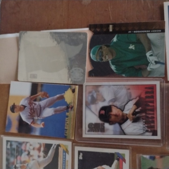 Assorted Baseball Trading Cards Collection - Picture 3 of 5